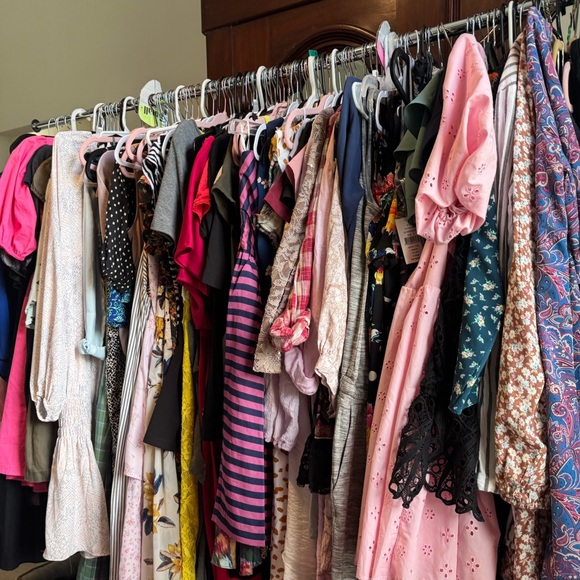 Meet your Posher, Jess - Picture 2 of 2